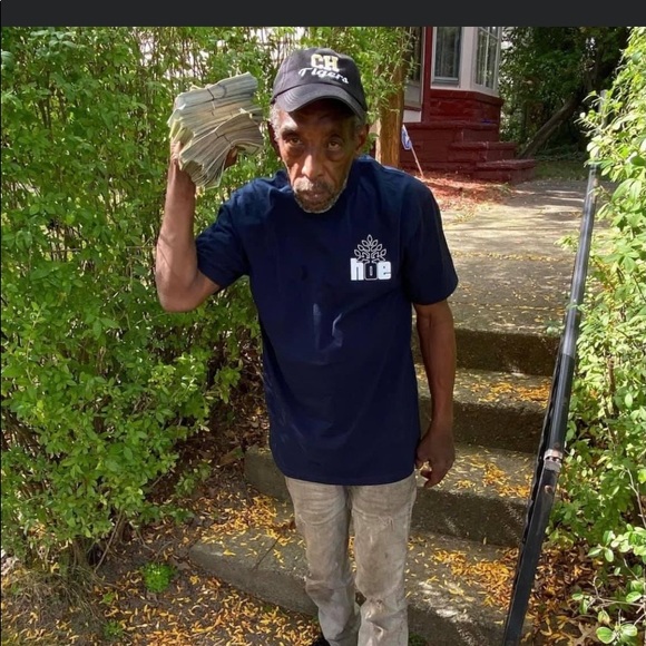 Meet your Posher, Jermaine - Picture 1 of 1